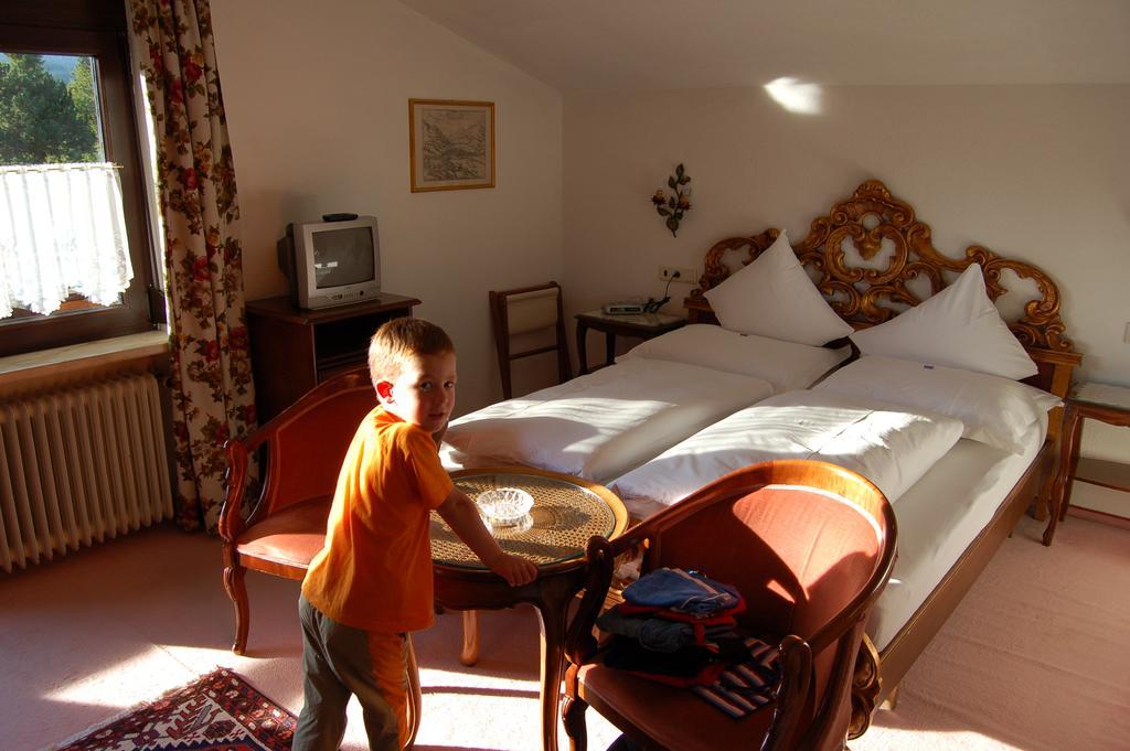 Hotel Haus Orplid Seefeld in Tirol Habitación foto